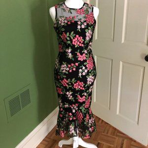 Beautiful embroidered Calvin Klein size 0 Petite